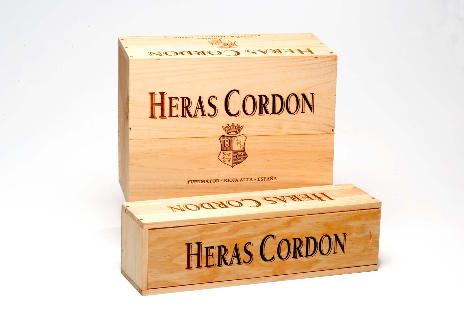 Packaging de madera. Bodegas y viñedos Heras Cordón